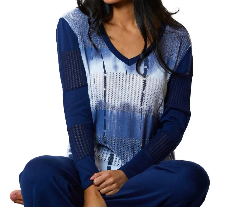 V-Neck Sweater In White/navy Stretchy Elastic Breathable