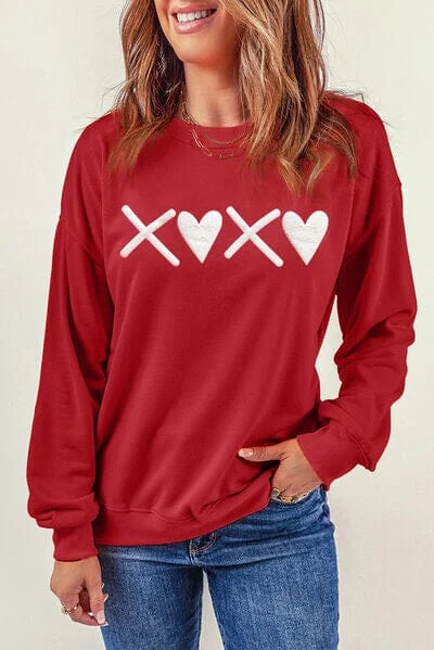 Heart Graphic Round Neck Dropped Shoulder Sweatshirt Hoodie with Longline Fit Extended Stylish Heart Graphic Round Neck Dropped Shoulder Sweatshirt Hoodie with Longline Fit Extended Stylish