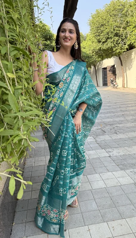 Women Party Wear Bandhej Pura Candy Cotton Silk Saree with Un Stitched Blouse Double Button Blouse Women Party Wear Bandhej Pura Candy Cotton Silk Saree with Un Stitched Blouse Double Button Blouse