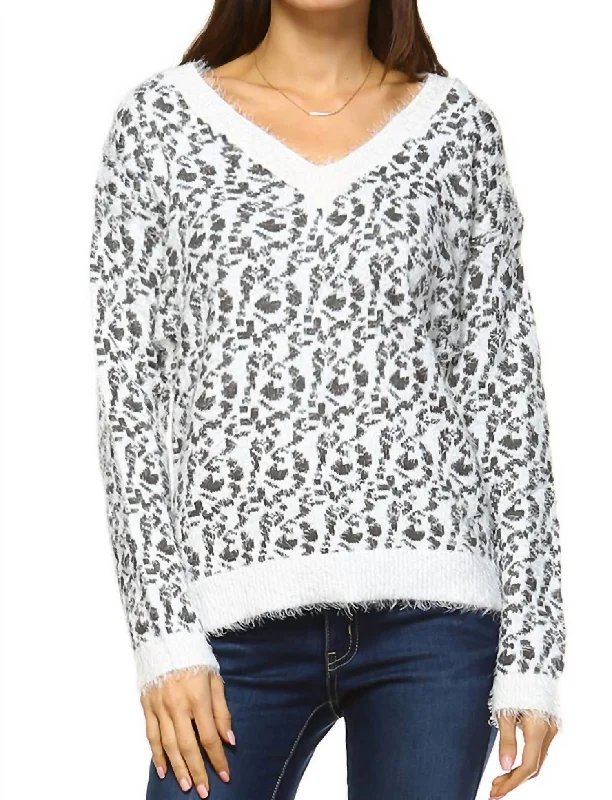 Women's Leopard Sweater In Grey Sweater Knitwear Pullover