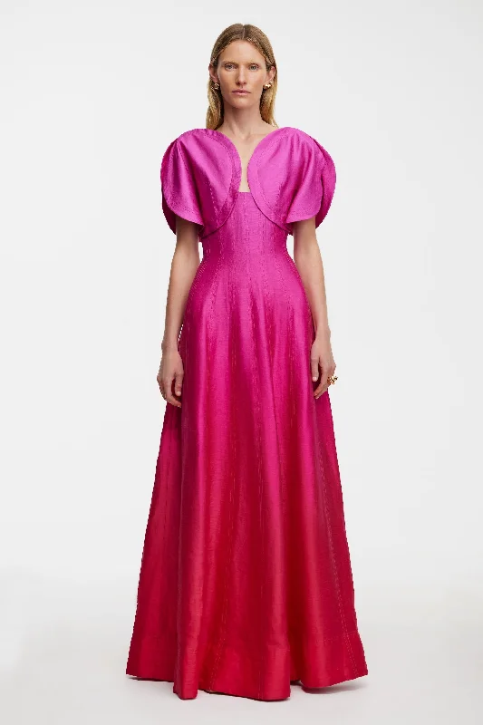 EVANTON MAXI DRESS Stylish Maxi Dress with Pleats