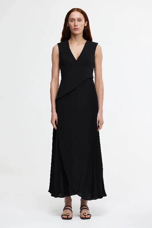 FAIRFIELD MAXI DRESS Trendy Fit-and-Flare Maxi Dress