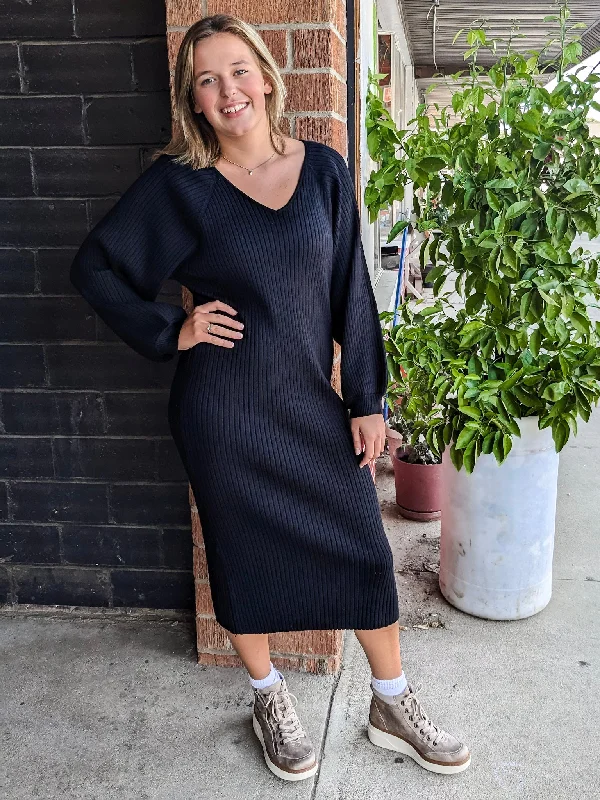 Romee Maxi Dress - Black Comfortable Maxi Dress with Belt