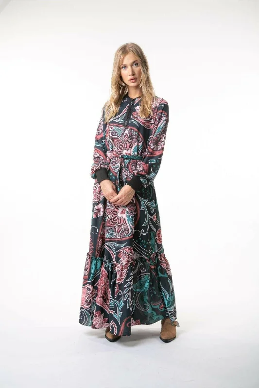 Sara Long Maxi Dress in Paisley Print with Long Sleeves Fashionable Off-Shoulder Maxi Dress