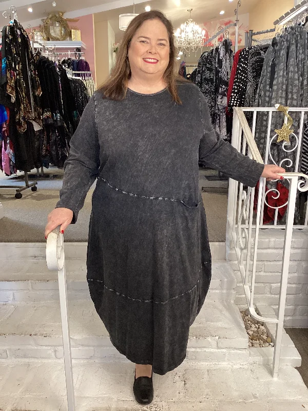 COTTON COCOON DRESS - BLACK