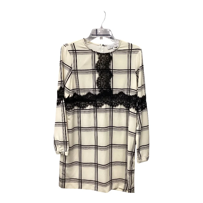 Dress Casual Short By Wayf In White, Size: L