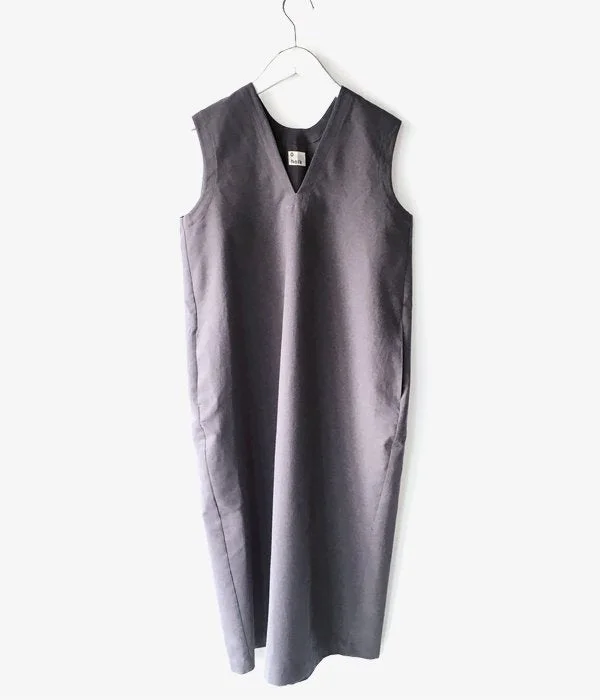 holk/NO SLEEVE DRESS (STONE)