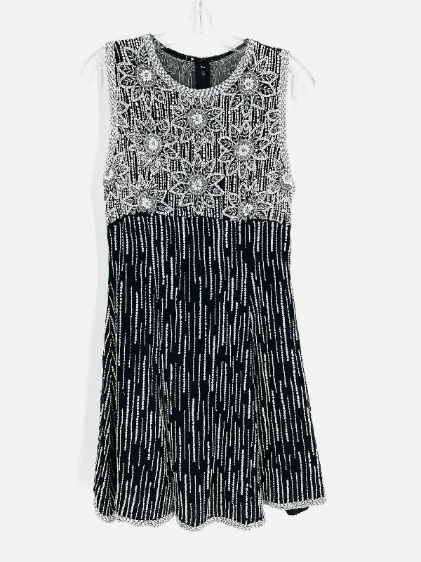 Size M ? White/Black Beaded Vintage Dress