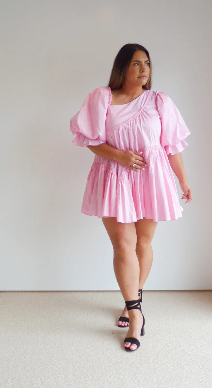 Casabianca Braided Asymmetric Puff Sleeve Mini Dress - Size 12 Stylish Plaid Mini Dress Casabianca Braided Asymmetric Puff Sleeve Mini Dress - Size 12 Stylish Plaid Mini Dress