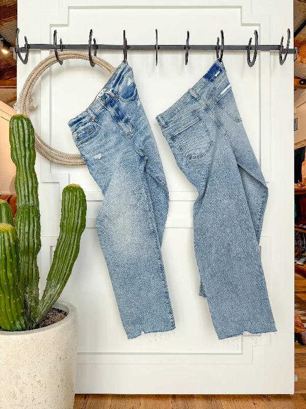 The Andie High Rise 90's Wide Leg Jean Comfortable Mid-Rise Jeans