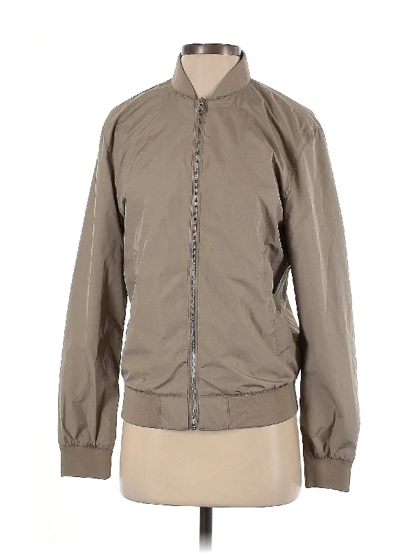 Jacket Insulated Jacket Fitted Jacket Loose Jacket