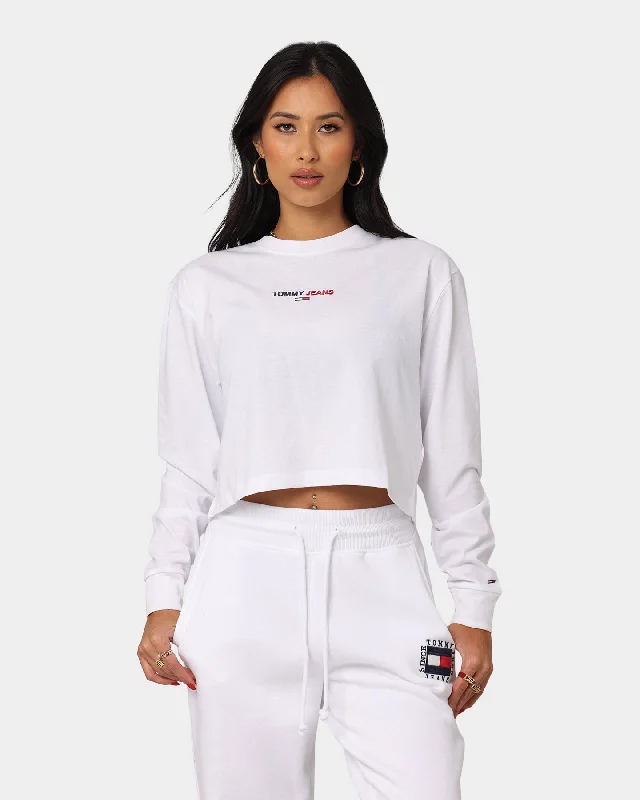 Tommy Jeans Women's Cropped Long Sleeve T-Shirt White Elegant High-Waisted Flared Jeans Tommy Jeans Women's Cropped Long Sleeve T-Shirt White Elegant High-Waisted Flared Jeans